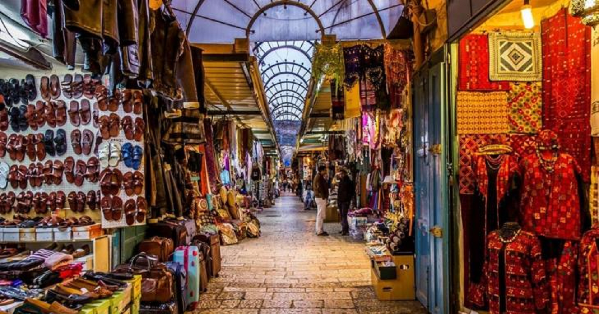 تقرير رسمي : الأعياد اليهودية تحوّل أسواق القدس إلى مناطق مغلقة وتفاقم معاناة التجار